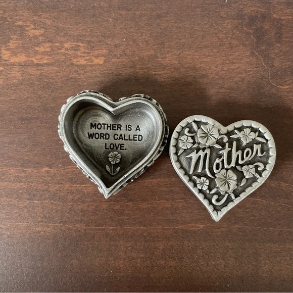Vintage Pewter Ms Dee Trinket Box, Pin, Earrings For Mother - Picture 1 of 10